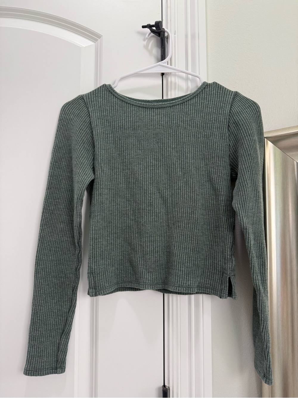 Ribbed Scoop-Neck Long Sleeve Sweater in Sage Green